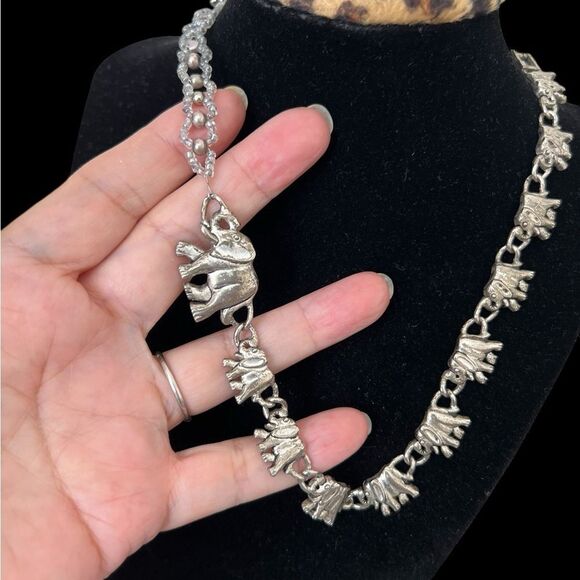 Vintage pewter elephants charm necklace/Choker - Picture 3 of 7